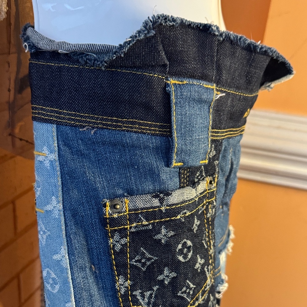 Patchwork Denim LV Monogram capris - image 5